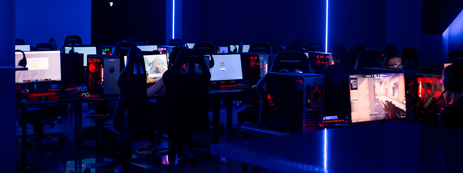 Главная Venom Cyber Zone — Лучший компьютерный игровой клуб в Москве